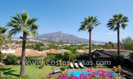 /db/huizen/1322935113pool_view_mountain_01.jpg.thumb.jpg