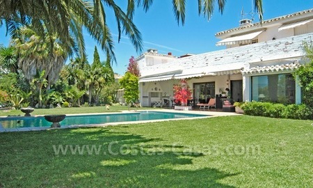 /db/huizen/1323363852pool_villa_01_109073.jpg.thumb.jpg