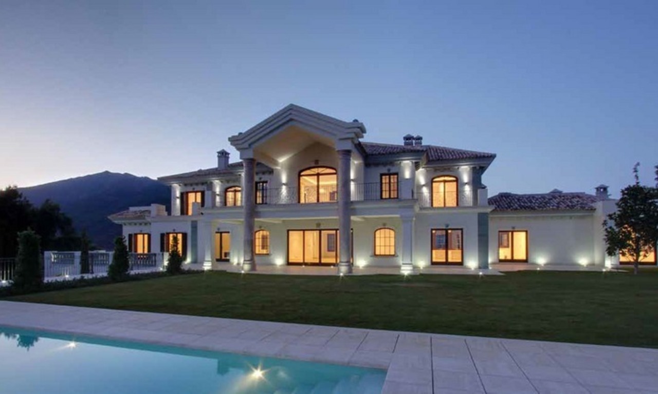 Exclusieve Villa – Mansion in Toscaanse stijl te koop in La Zagaleta te Marbella – Benahavis 1