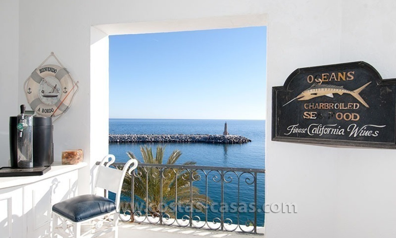 Te koop: hoekappartement direct aan het strand in Puerto Banús, Marbella 6