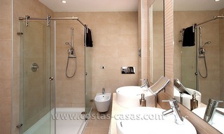 Te huur: Luxueus modern vakantie appartement in Marbella aan de Costa del Sol 27