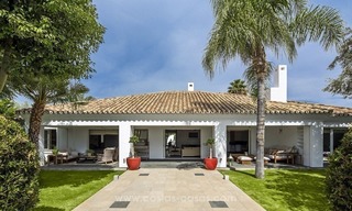 Design Villa te koop, eerstelijn golf, Nueva Andalucia, Marbella 1