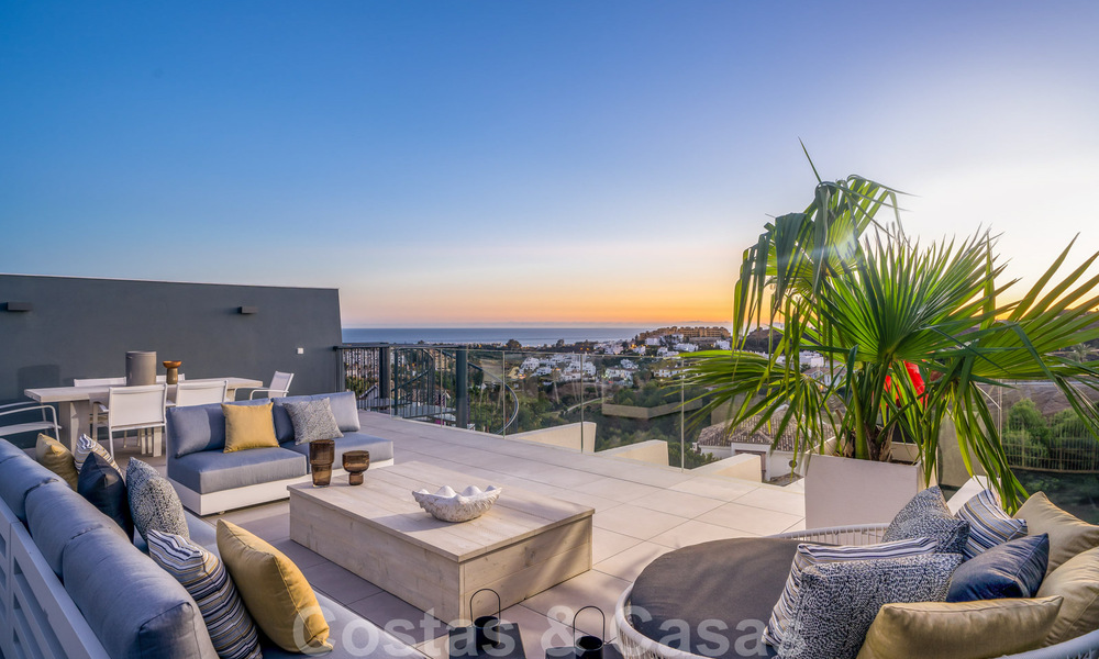 Moderne Appartementen met Zeezicht te koop, Marbella - Estepona. Instapklaar. 33811