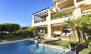 Geprijsd om te verkopen! Luxe Appartement op de Begane Grond met Privézwembad in Aloha, Nueva Andalucia, Marbella 1384 
