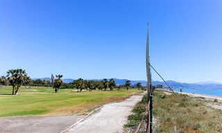 Nieuwe moderne eerstelijns strand appartementen te koop in Torremolinos, Costa del Sol. Opgeleverd. Laatste unit. 4208 