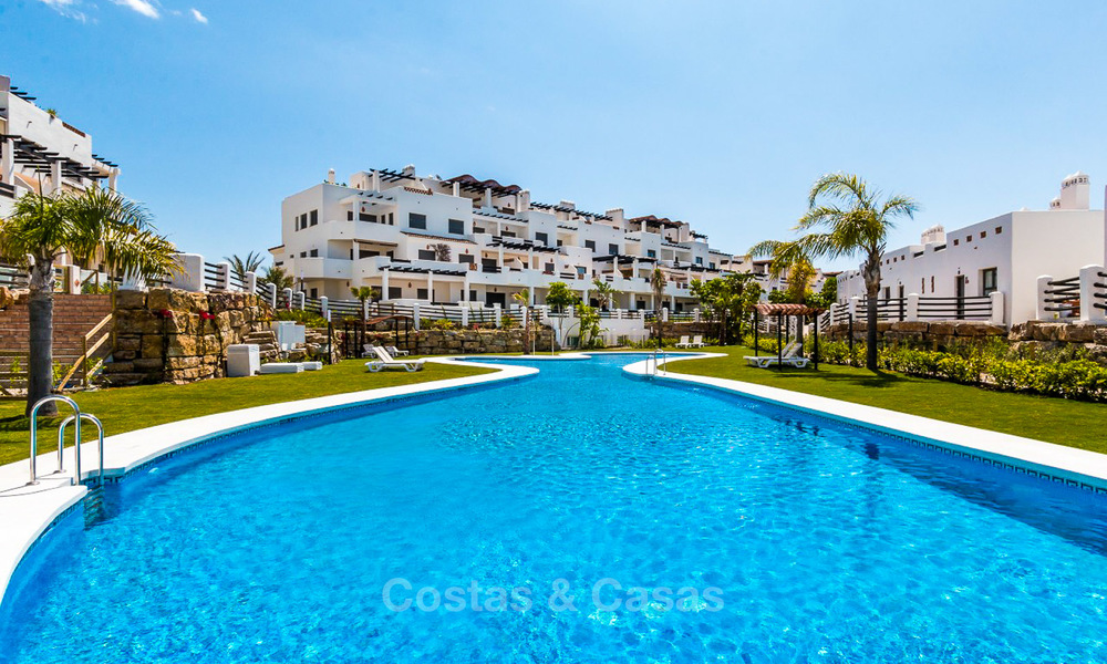 Mediterrane golfappartementen te koop in een golfresort met zeezicht, tussen Marbella en Estepona 4467