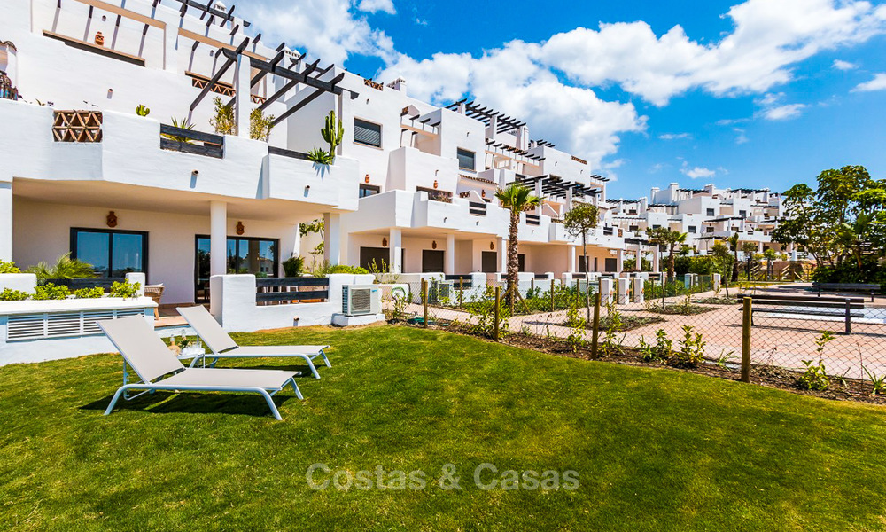 Mediterrane golfappartementen te koop in een golfresort met zeezicht, tussen Marbella en Estepona 4483