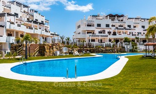 Mediterrane golfappartementen te koop in een golfresort met zeezicht, tussen Marbella en Estepona 4491 