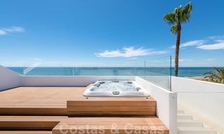 Instapklare ultramoderne design villa direct aan het strand te koop, New Golden Mile, Marbella - Estepona. 34277 