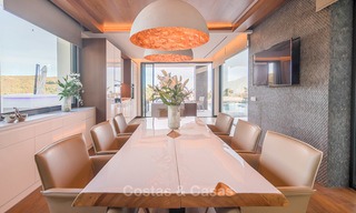 Weelderige nieuwbouw designer villa te koop in een exclusieve urbanisatie, Benahavis - Marbella 6922 