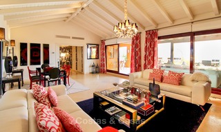 Spectaculaire penthouse met prive zwembad in een luxe complex te koop, eerstelijn strand - New Golden Mile, Marbella - Estepona 9111 