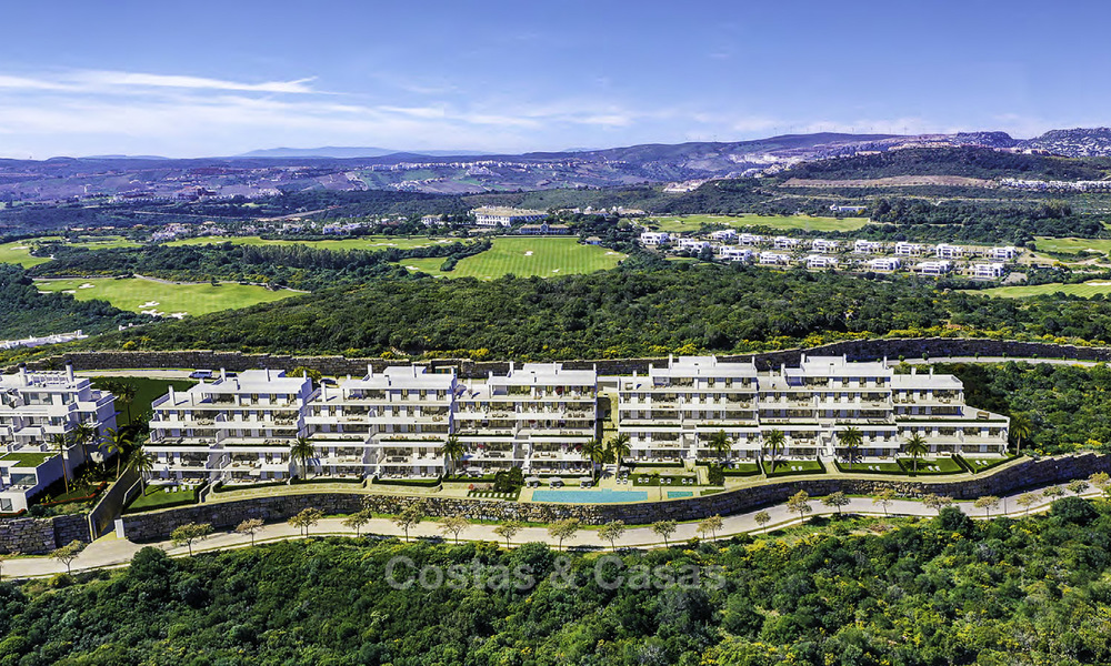 Moderne nieuwe appartementen met zeezicht te koop in één van de beste golfresorts, Casares, Costa del Sol 16706