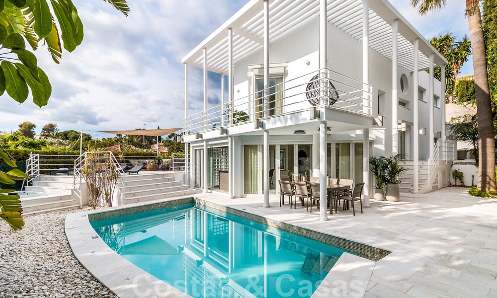 Stijlvolle luxe villa in Art Deco stijl te koop in Nueva Andalucia, Marbella. Dringende verkoop! 24168