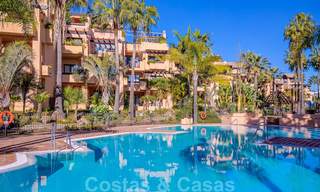 Luxe appartement in een eerstelijnstrand complex te koop in San Pedro Playa, op loopafstand van het voorzieningen en het centrum van San Pedro, Marbella 24347 