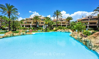 Exclusief eerstelijns strand penthouse appartement te koop in Los Monteros, Marbella 29588 