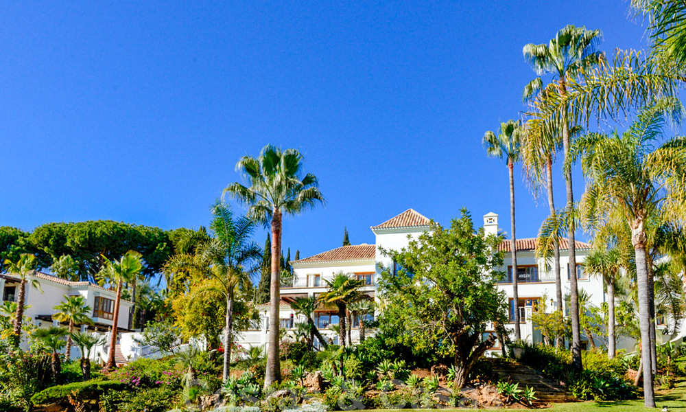 Majestueus, vorstelijk landgoed te koop met gastenverblijven en omringd door golfbanen in Benahavis - Marbella 38984