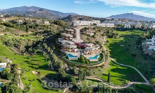 Instapklaar! Spectaculaire luxevilla’s te koop i/e eigentijds architectuur gesitueerd i/e golfresort o/d New Golden Mile tussen Marbella en Estepona 43566 