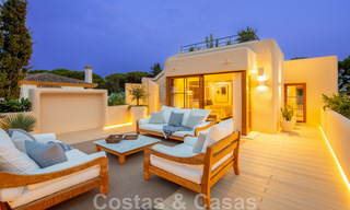 Andalusische, modernistische villa te koop met panoramisch uitzicht, beachside, op de Golden Mile van Marbella 44930 