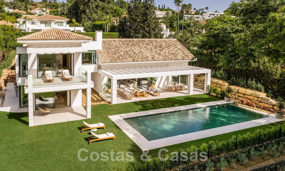 Spaanse designervilla te koop, op een steenworp van de golfbaan in Marbella - Benahavis 45471