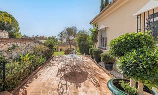 Traditioneel-mediterrane luxevilla te koop met zeezicht in een gated community op de Golden Mile van Marbella 54457 