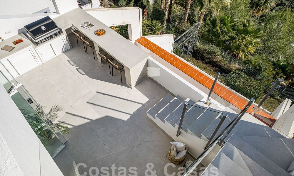 Luxueus gerenoveerd penthouse te koop met ruim terras in La Quinta golfresort, Benahavis - Marbella 53822