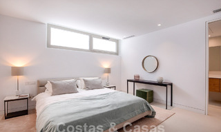 Instapklare, moderne luxevilla te koop op loopafstand van het strand in een bevoorrechte omgeving nabij Guadalmina Baja, Marbella - Estepona 53854 