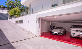 Instapklare, moderne luxevilla te koop op loopafstand van het strand in een bevoorrechte omgeving nabij Guadalmina Baja, Marbella - Estepona 53875 