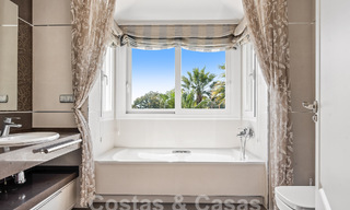 Charmante villa te koop dicht bij het strand van Elviria ten oosten van Marbella centrum 53920 