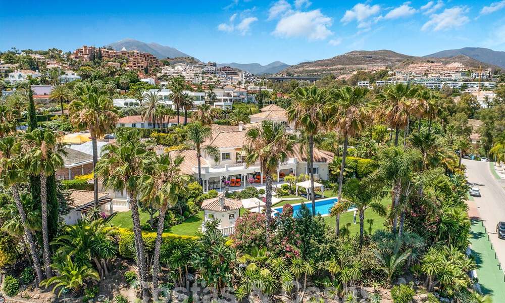 Mediterrane luxevilla te koop met 6 slaapkamers in een geprivilegieerde golfomgeving in Nueva Andalucia’s vallei, Marbella 53166