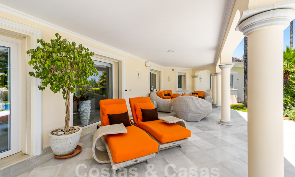 Mediterrane luxevilla te koop met 6 slaapkamers in een geprivilegieerde golfomgeving in Nueva Andalucia’s vallei, Marbella 53170