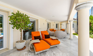 Mediterrane luxevilla te koop met 6 slaapkamers in een geprivilegieerde golfomgeving in Nueva Andalucia’s vallei, Marbella 53170 