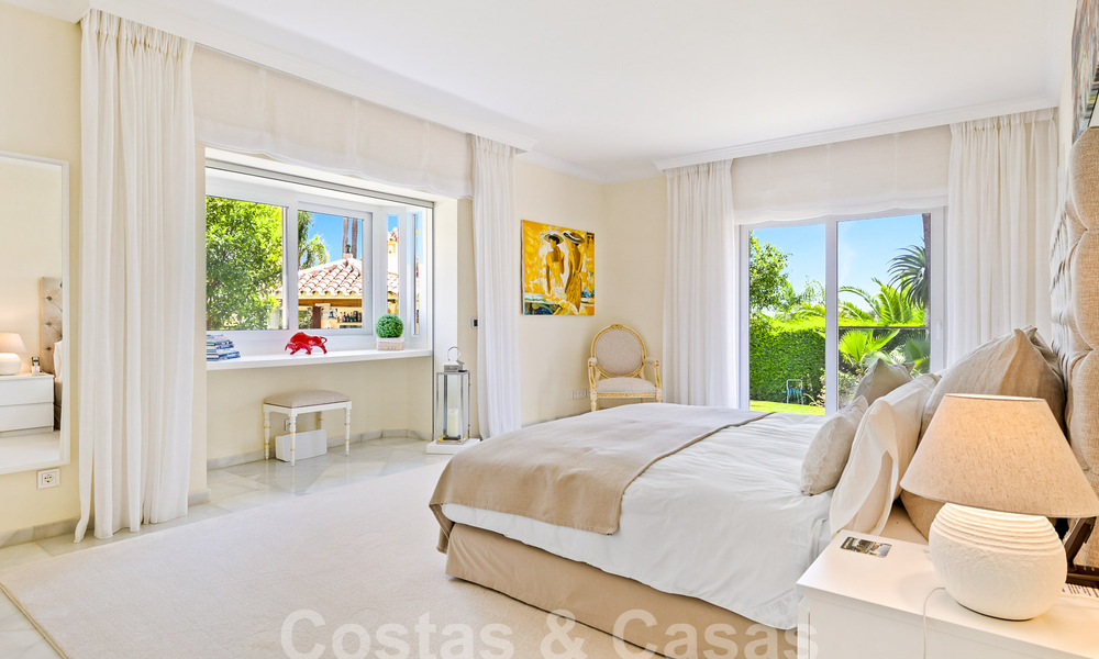 Mediterrane luxevilla te koop met 6 slaapkamers in een geprivilegieerde golfomgeving in Nueva Andalucia’s vallei, Marbella 53206