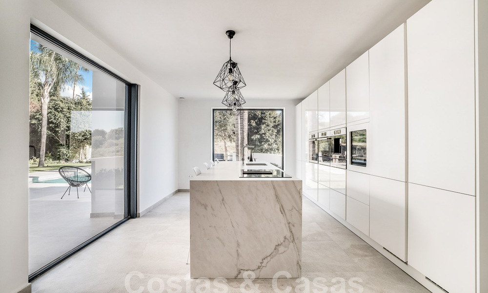 Mediterrane luxevilla te koop met een modernistische uitstraling in Benahavis - Marbella 53106