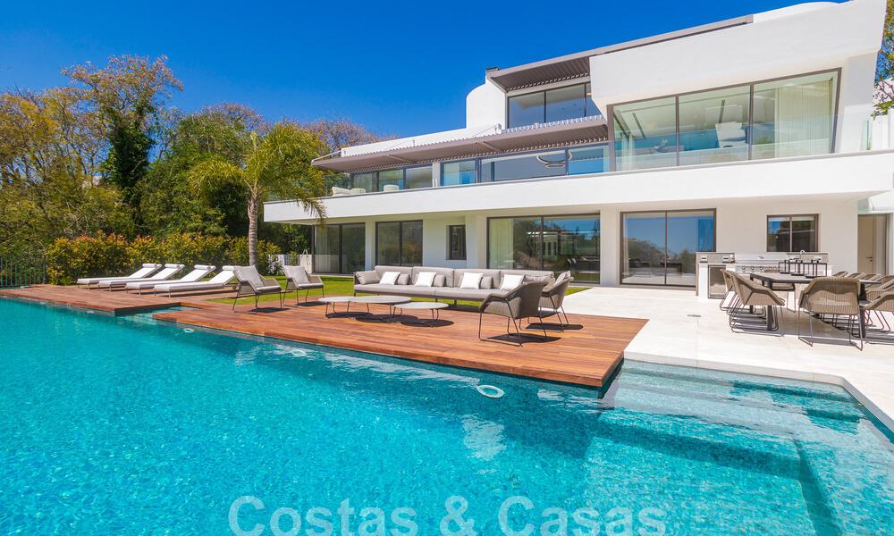 Instapklare, nieuwe, moderne luxevilla met 6 slaapkamers te koop met zeezicht in La Quinta, Marbella - Benahavis 54313