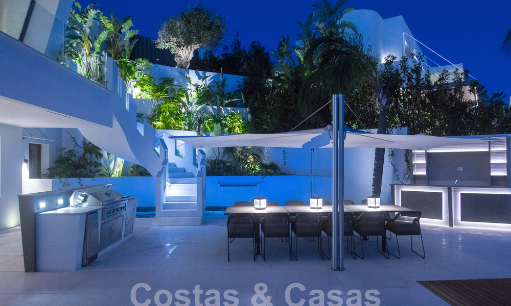Instapklare, nieuwe, moderne luxevilla met 6 slaapkamers te koop met zeezicht in La Quinta, Marbella - Benahavis 54319