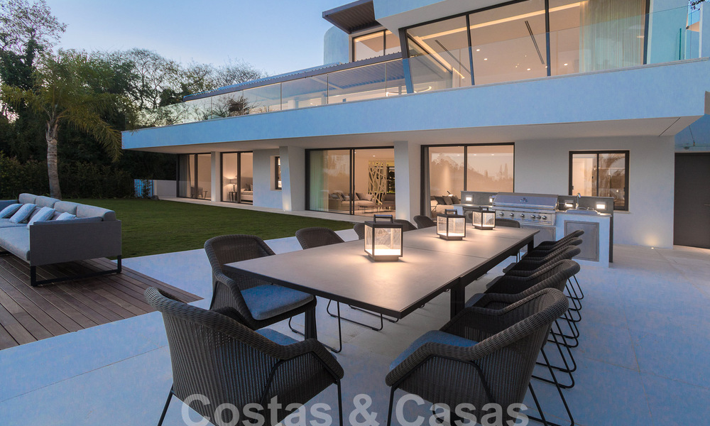 Instapklare, nieuwe, moderne luxevilla met 6 slaapkamers te koop met zeezicht in La Quinta, Marbella - Benahavis 54322