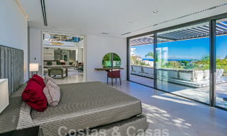 Instapklare, nieuwe, moderne luxevilla met 6 slaapkamers te koop met zeezicht in La Quinta, Marbella - Benahavis 54330 