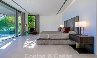 Instapklare, nieuwe, moderne luxevilla met 6 slaapkamers te koop met zeezicht in La Quinta, Marbella - Benahavis 54331 