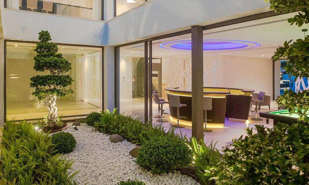 Instapklare, nieuwe, moderne luxevilla met 6 slaapkamers te koop met zeezicht in La Quinta, Marbella - Benahavis 54334