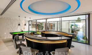 Instapklare, nieuwe, moderne luxevilla met 6 slaapkamers te koop met zeezicht in La Quinta, Marbella - Benahavis 54342 