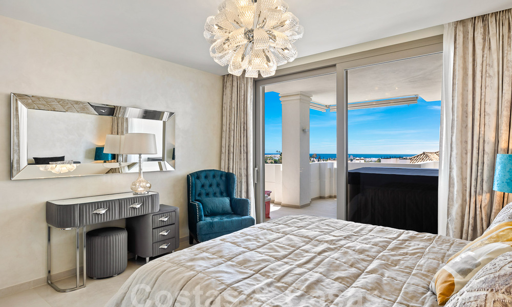 Luxueus en extreem ruim appartement te koop in een chic complex in Nueva Andalucia, Marbella 54490