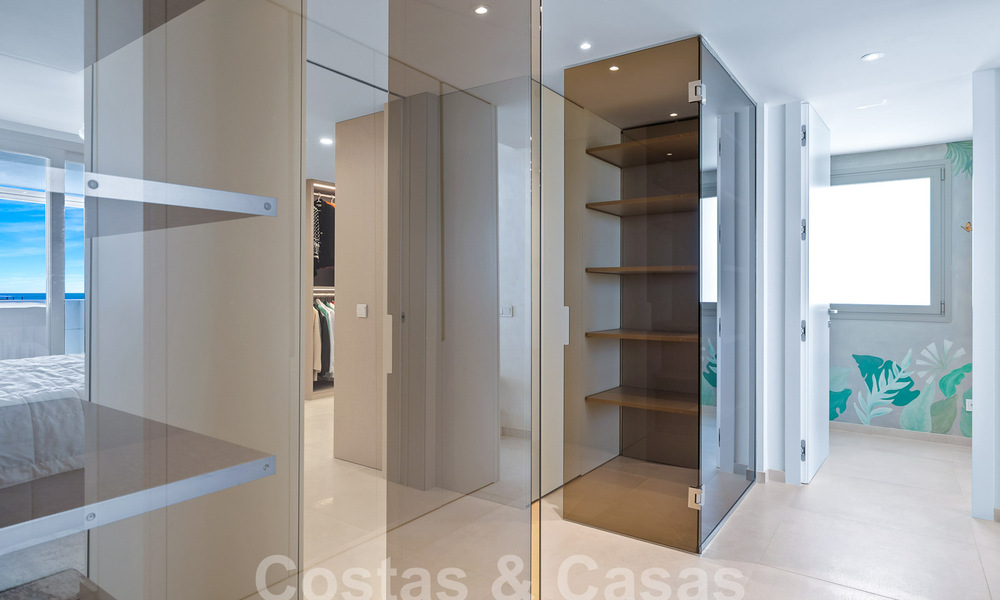 Luxueus en extreem ruim appartement te koop in een chic complex in Nueva Andalucia, Marbella 54493