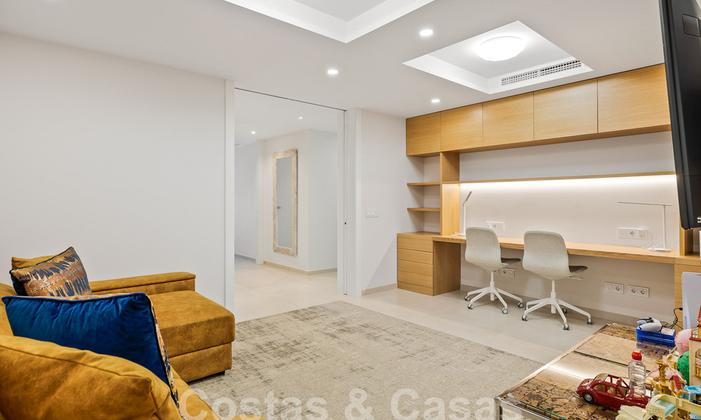Luxueus en extreem ruim appartement te koop in een chic complex in Nueva Andalucia, Marbella 54499