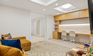Luxueus en extreem ruim appartement te koop in een chic complex in Nueva Andalucia, Marbella 54499 