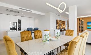 Luxueus en extreem ruim appartement te koop in een chic complex in Nueva Andalucia, Marbella 54516 