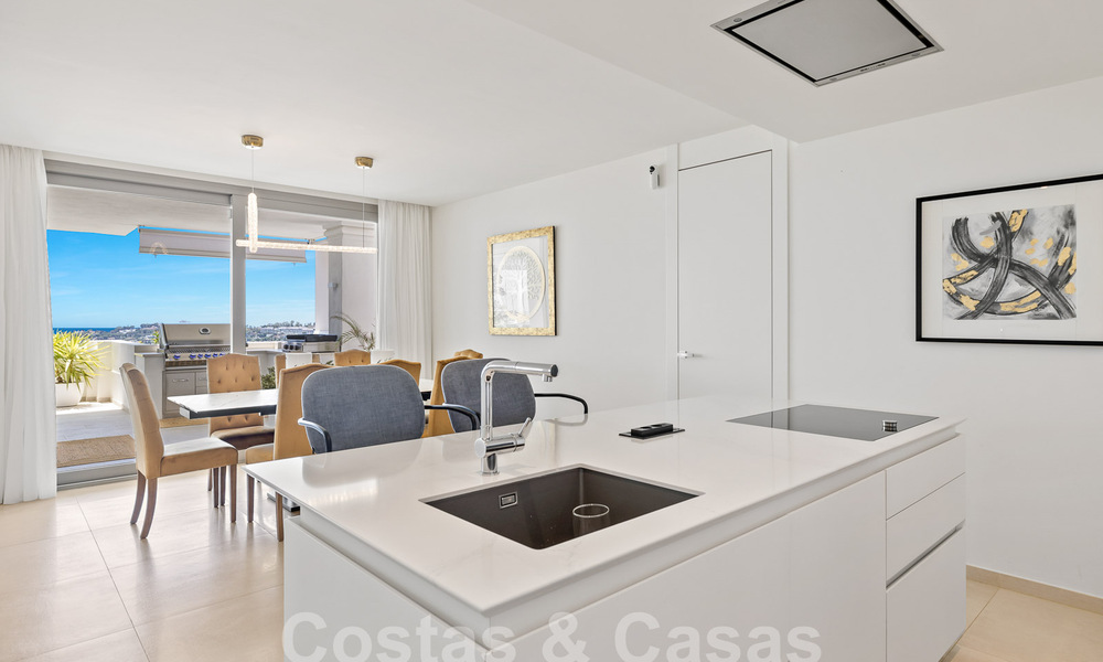 Luxueus en extreem ruim appartement te koop in een chic complex in Nueva Andalucia, Marbella 54518