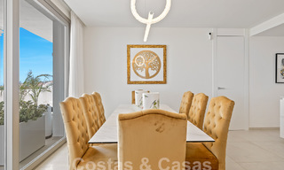 Luxueus en extreem ruim appartement te koop in een chic complex in Nueva Andalucia, Marbella 54519 