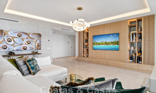 Luxueus en extreem ruim appartement te koop in een chic complex in Nueva Andalucia, Marbella 54523 