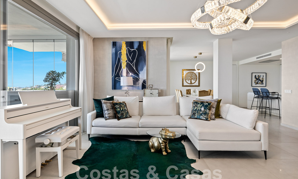 Luxueus en extreem ruim appartement te koop in een chic complex in Nueva Andalucia, Marbella 54524
