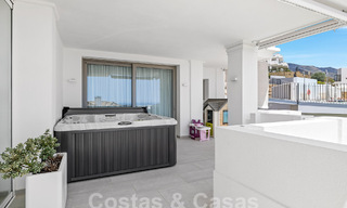 Luxueus en extreem ruim appartement te koop in een chic complex in Nueva Andalucia, Marbella 54541 